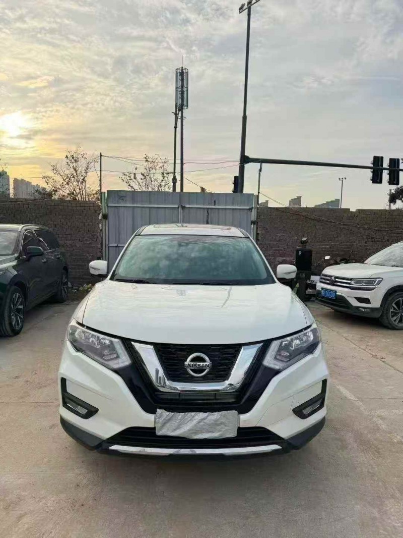 郑州22年日产奇骏1