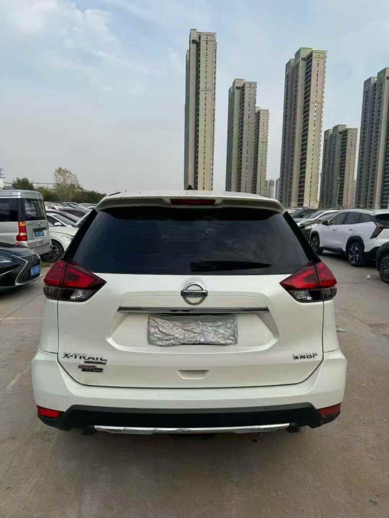 郑州22年日产奇骏7