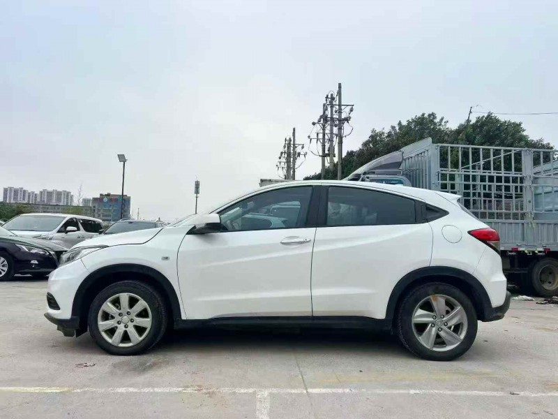 郑州21年本田缤智7