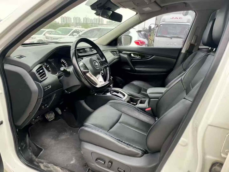 郑州21年日产奇骏7