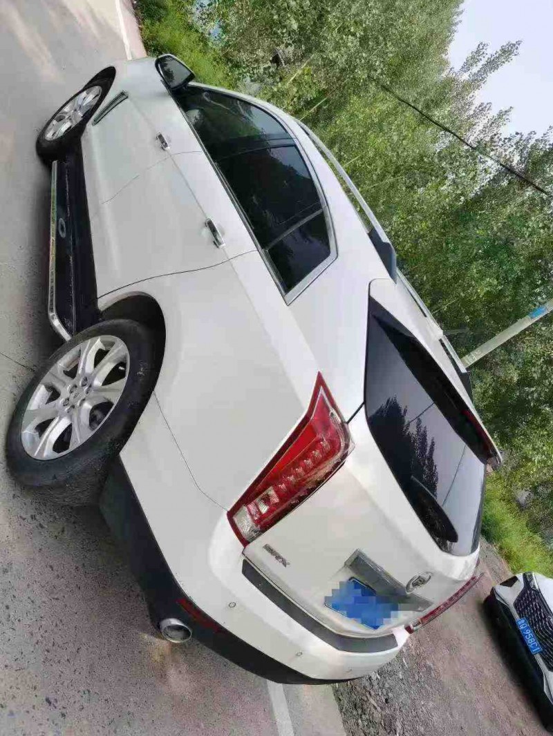 临沂15年凯迪拉克SRX8