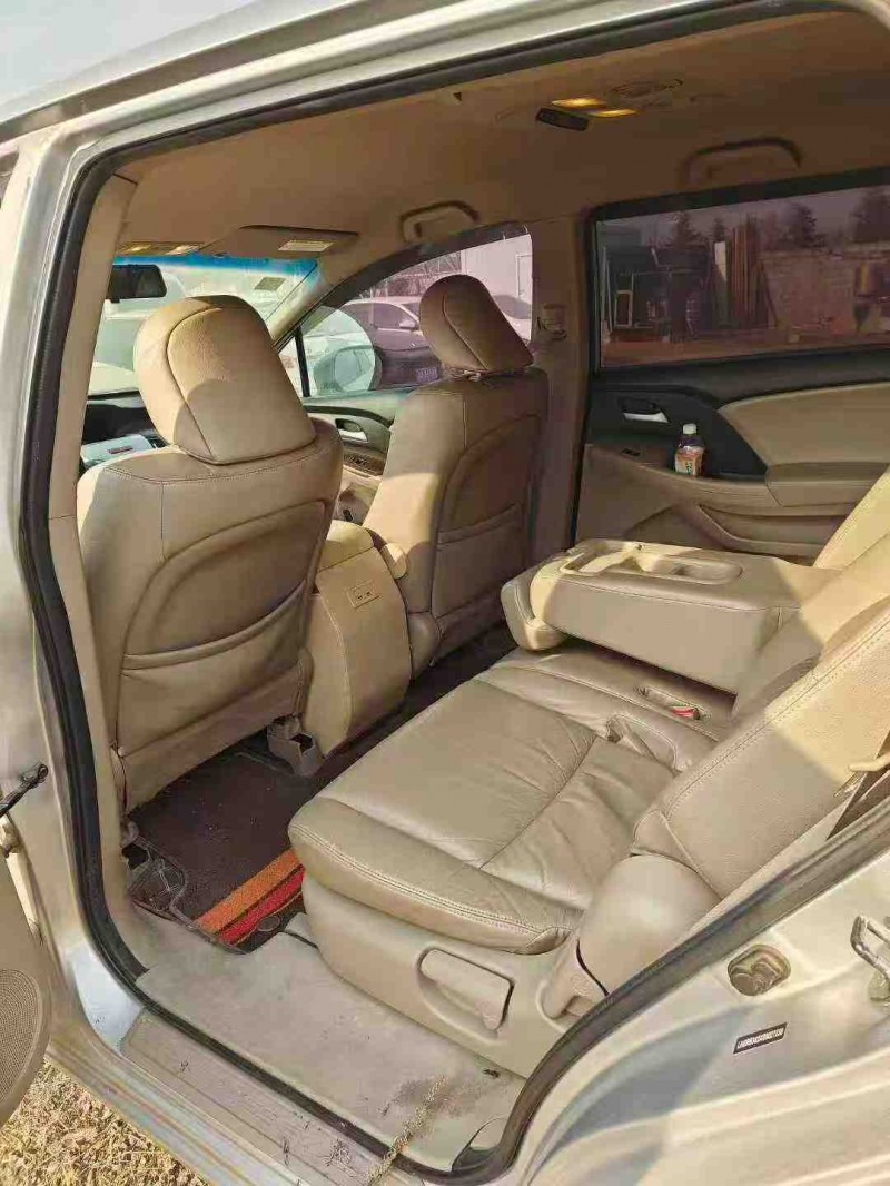 临沂14年本田奥德赛5