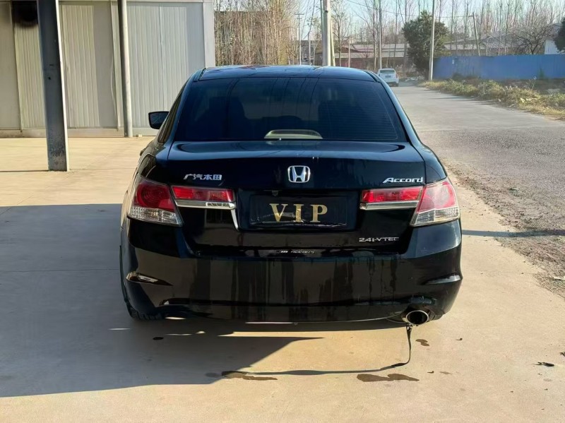 新乡11年本田雅阁9