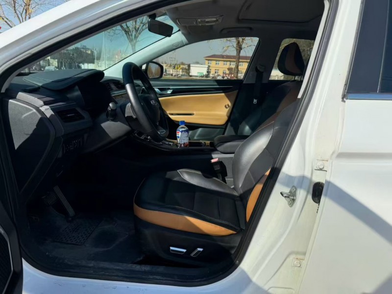 新乡20年吉利帝豪6