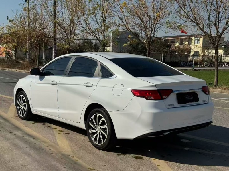 新乡20年吉利帝豪7