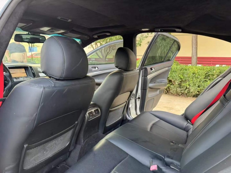 徐州11年英菲尼迪G373