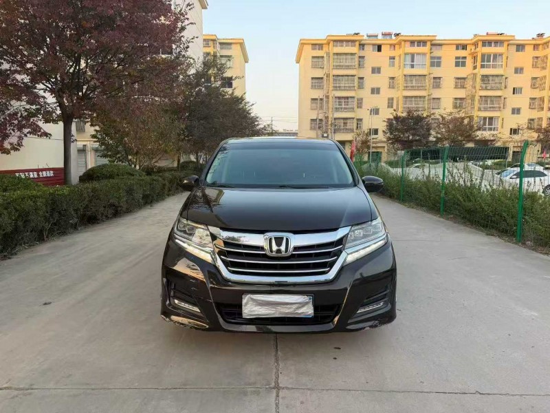 徐州18年本田艾力绅1