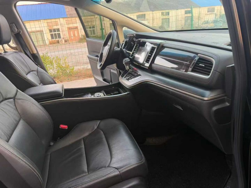 徐州18年本田艾力绅4