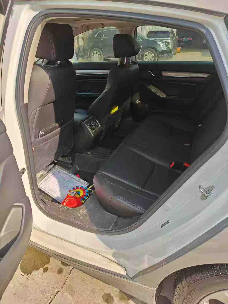 临沂21年本田雅阁5