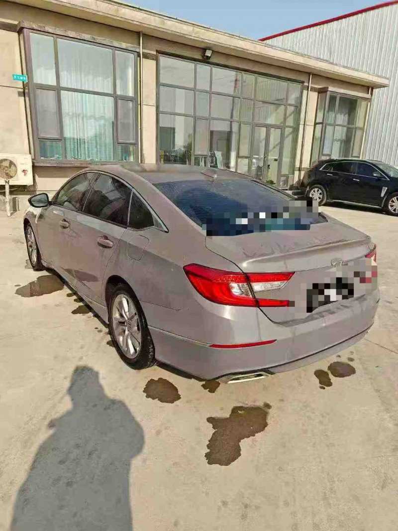 临沂21年本田雅阁8