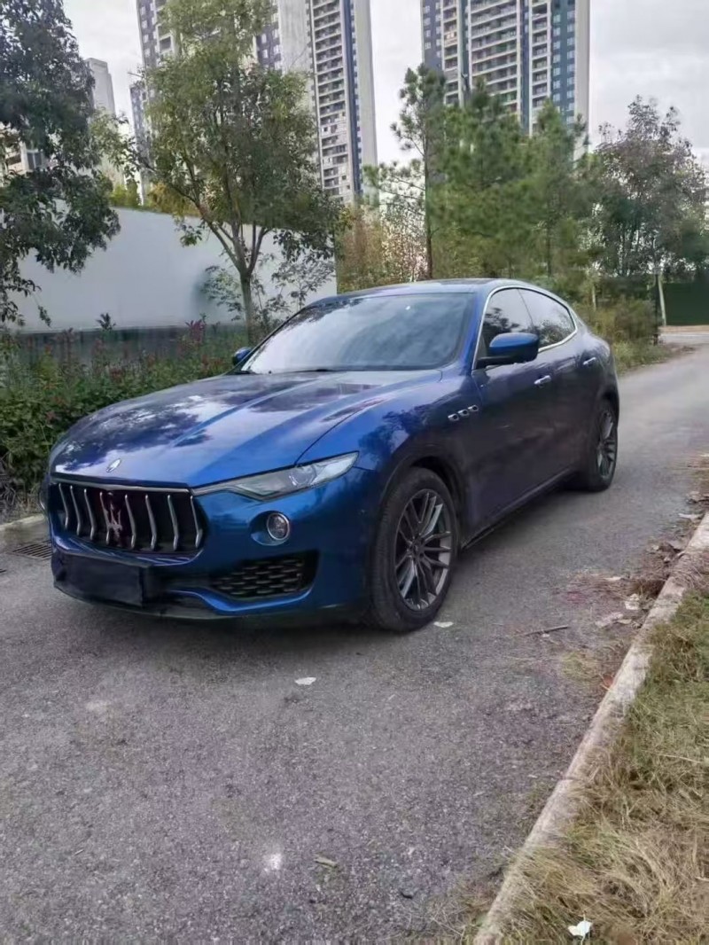 孝感18年玛莎拉蒂Levante8