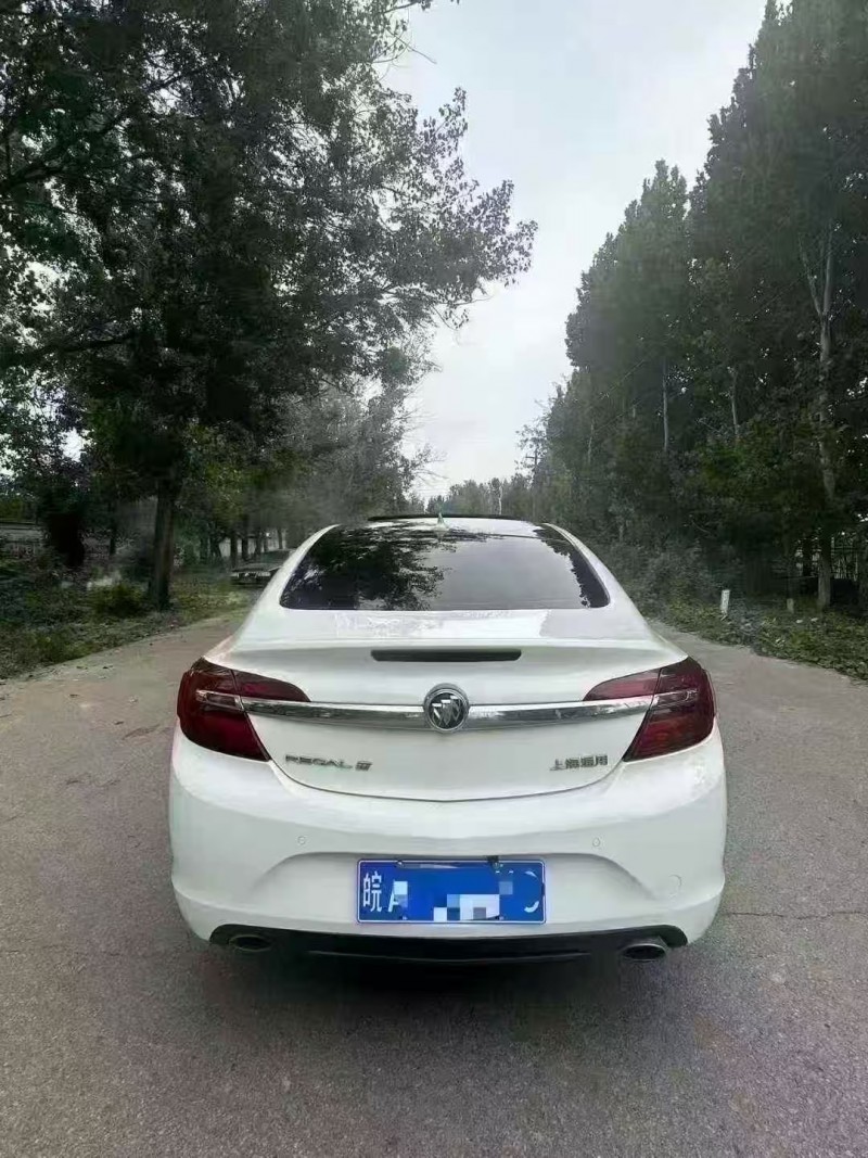 菏泽15年别克君威9