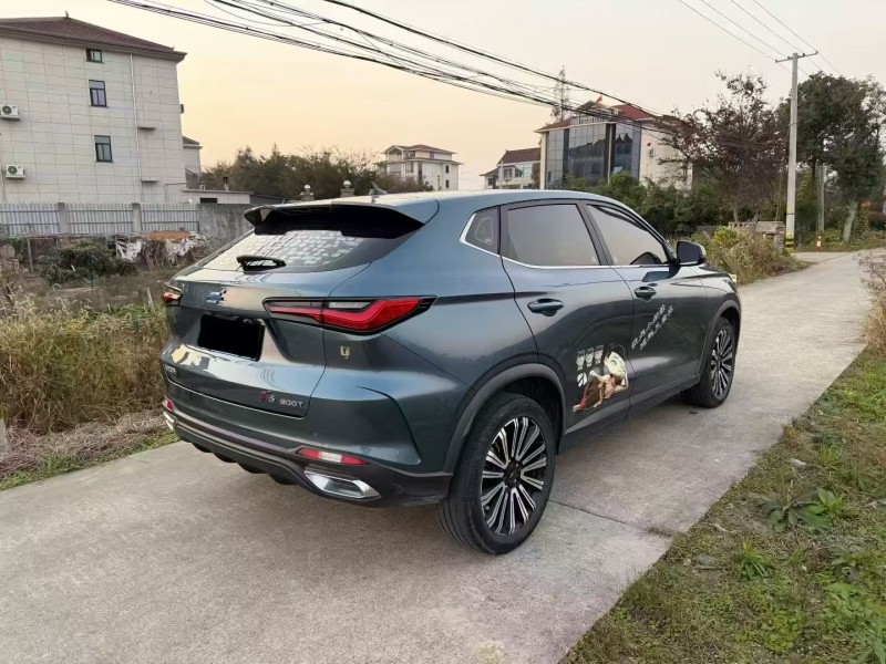 绍兴21年长安汽车欧尚5