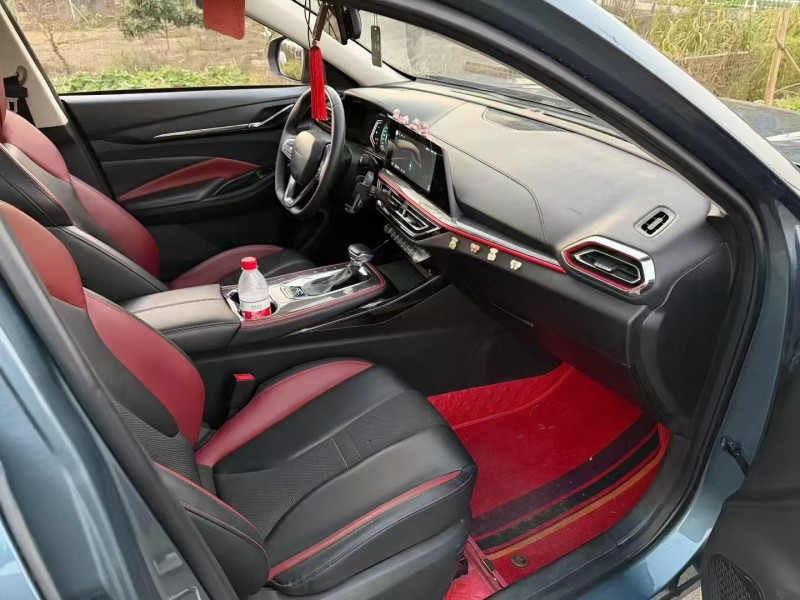 绍兴21年长安汽车欧尚7