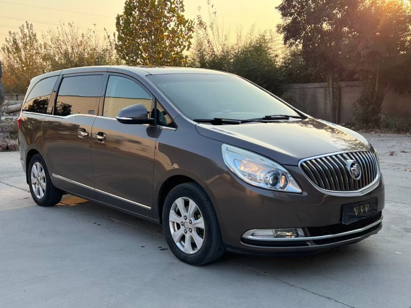 徐州16年别克GL82