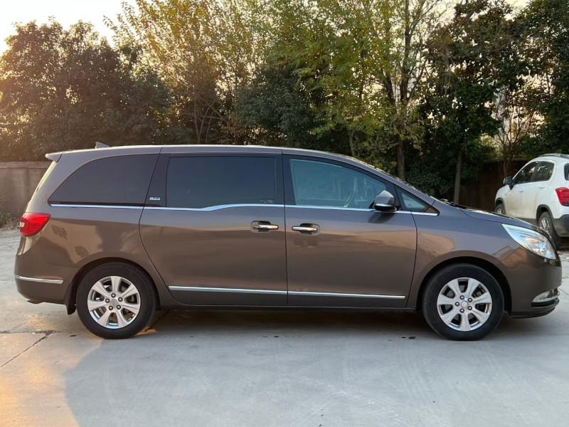 徐州16年别克GL84