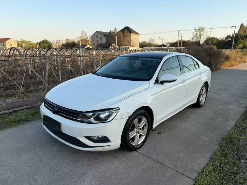 绍兴18年大众凌渡2