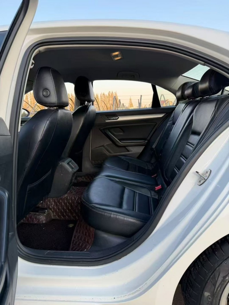 绍兴18年大众凌渡5