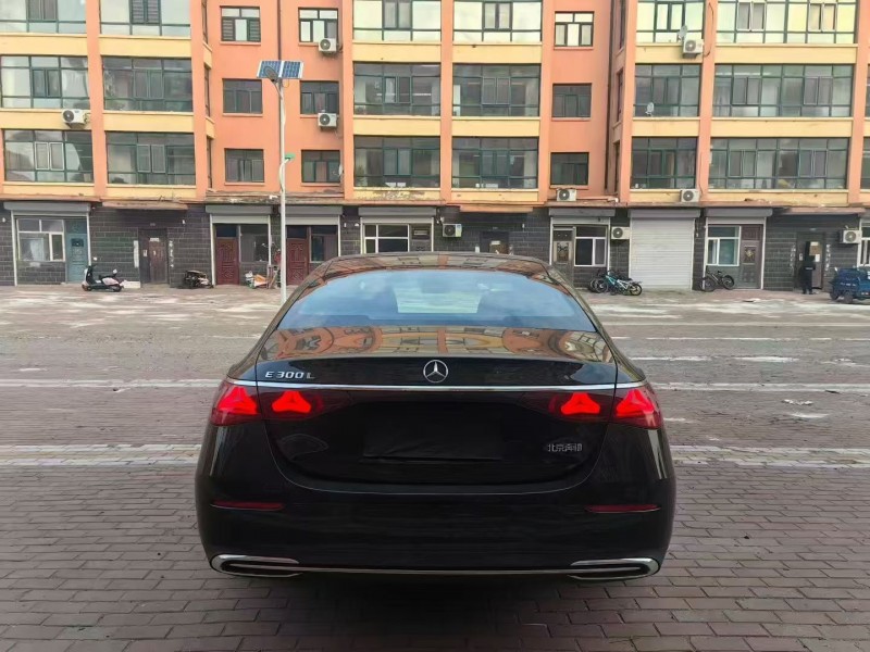 双鸭山24年奔驰E9