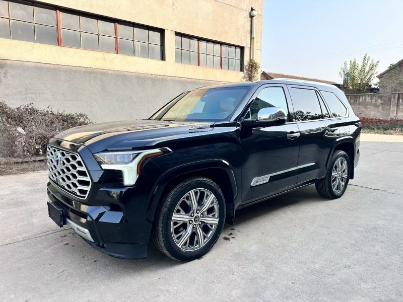 济南24年丰田红杉3