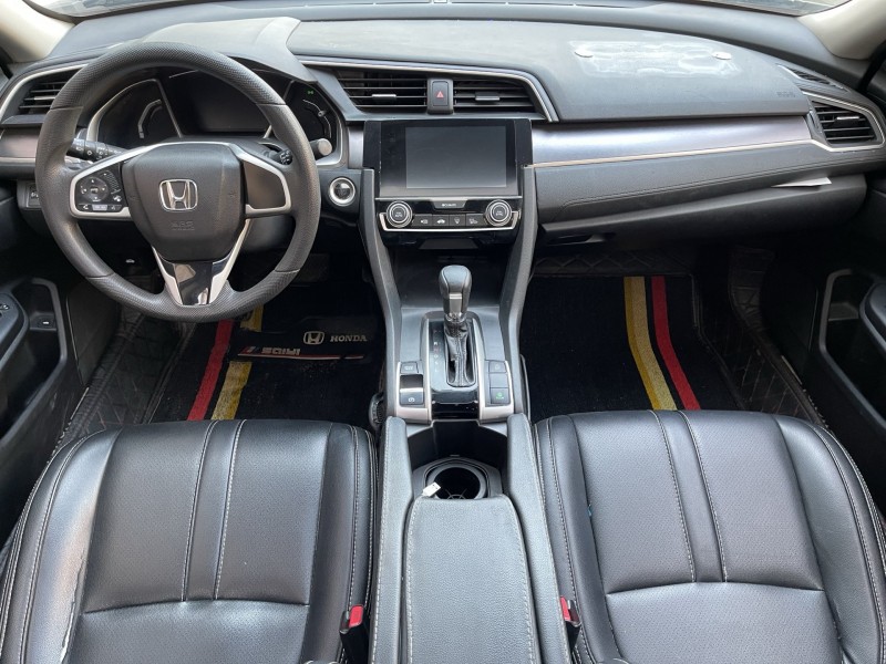 济宁18年本田思域5