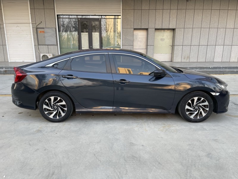 济宁18年本田思域8