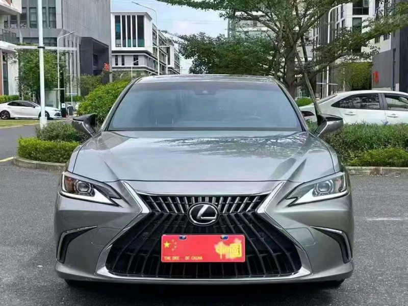 广州23年雷克萨斯ES1