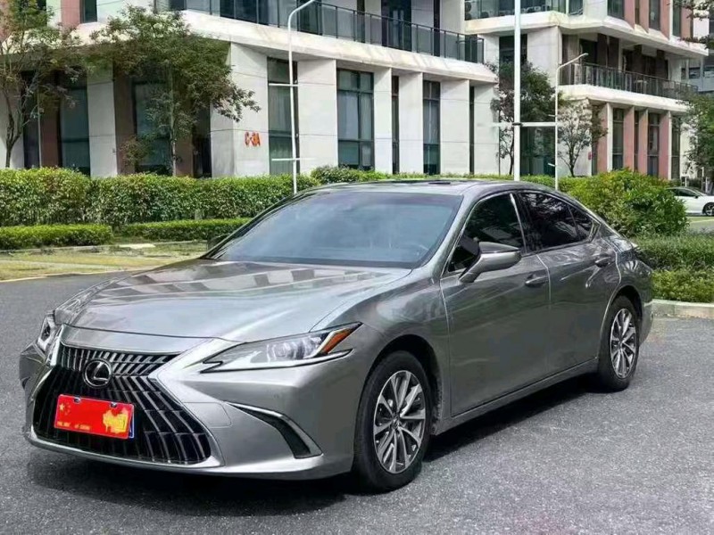 广州23年雷克萨斯ES2