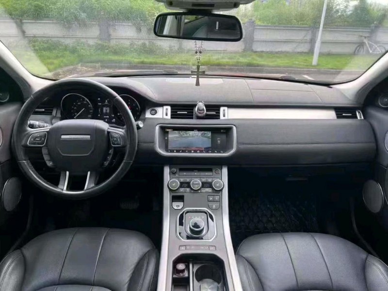 广州19年路虎极光8