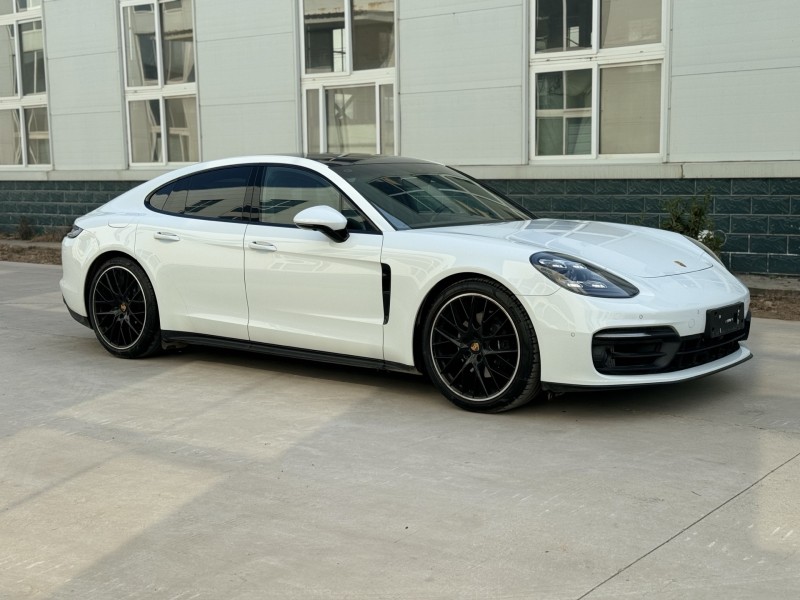 新乡24年保时捷帕拉梅拉5