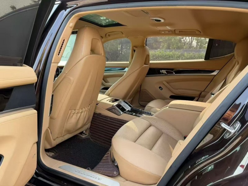 东营15年保时捷帕拉梅拉6