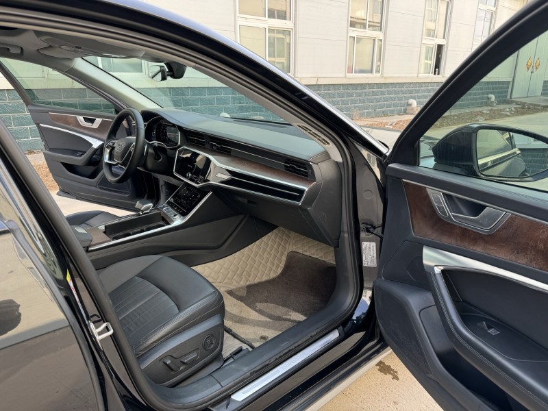 新乡21年奥迪A6L9