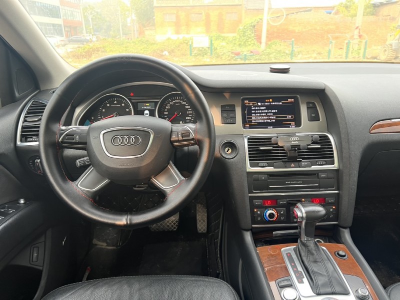 新乡15年奥迪Q78