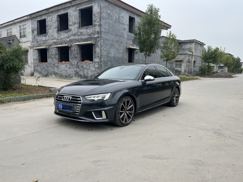 新乡19年奥迪S42