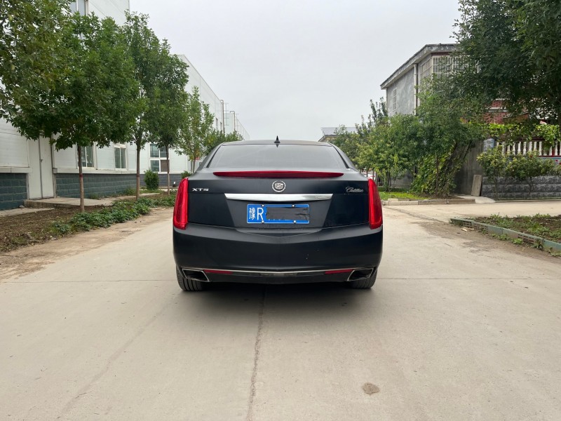 新乡13年凯迪拉克XTS8