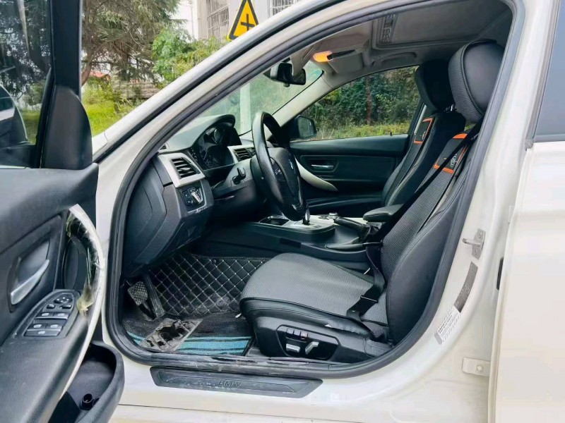 青岛16年宝马3系4