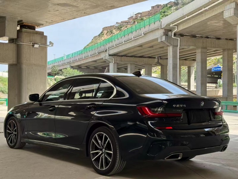 兰州22年宝马3系7