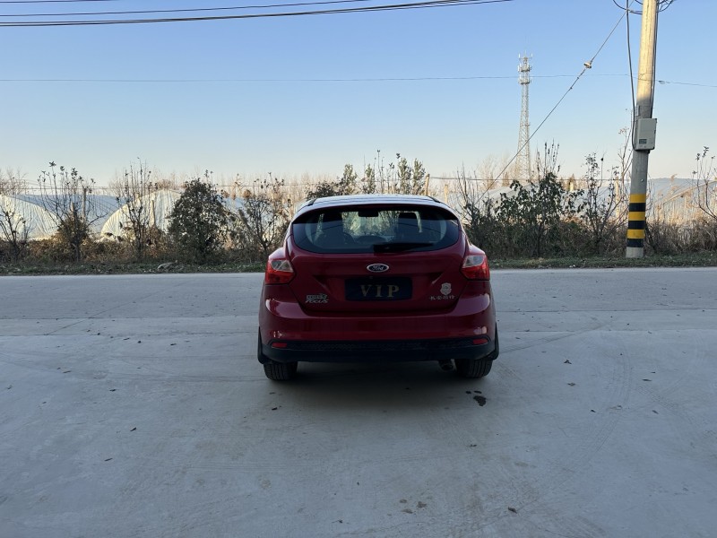 徐州13年福特福克斯9