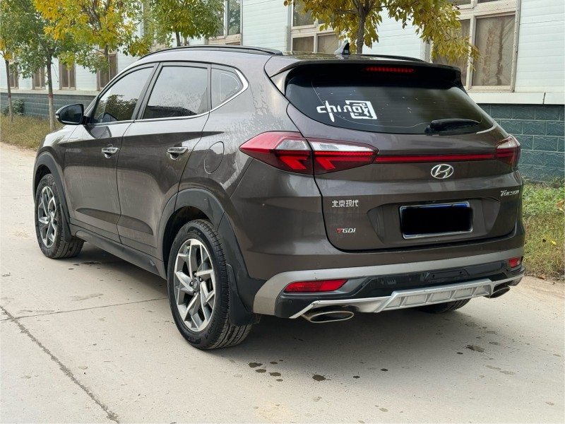 新乡20年现代途胜4