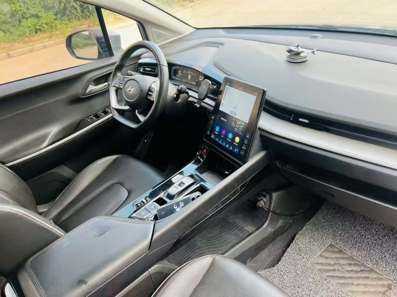 济宁22年现代库斯图5