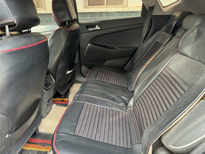 新乡20年现代途胜8