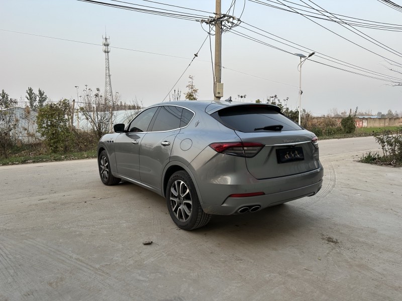 徐州23年玛莎拉蒂Levante3