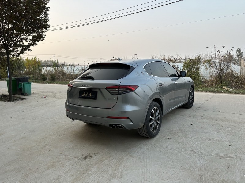 徐州23年玛莎拉蒂Levante4