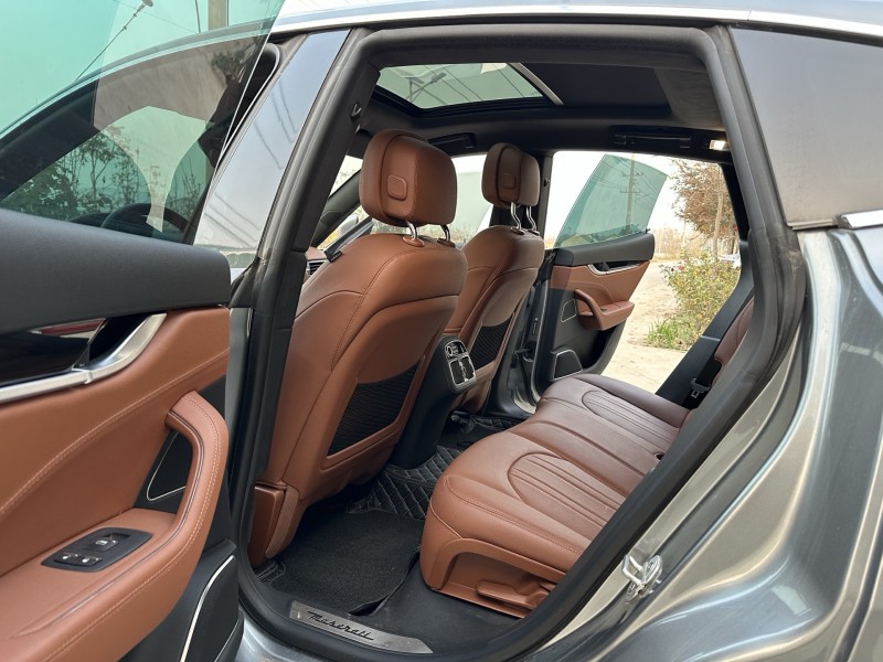 徐州23年玛莎拉蒂Levante6