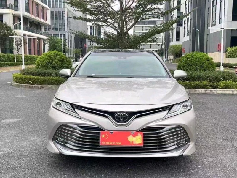 广州21年丰田凯美瑞1