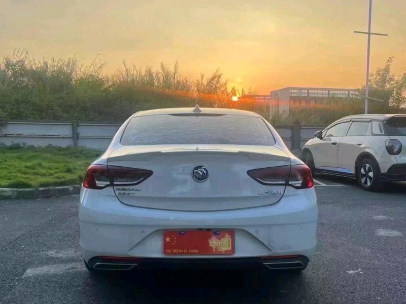 广州22年别克君威4