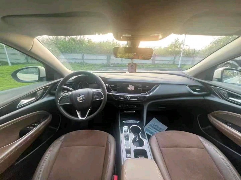 广州22年别克君威9