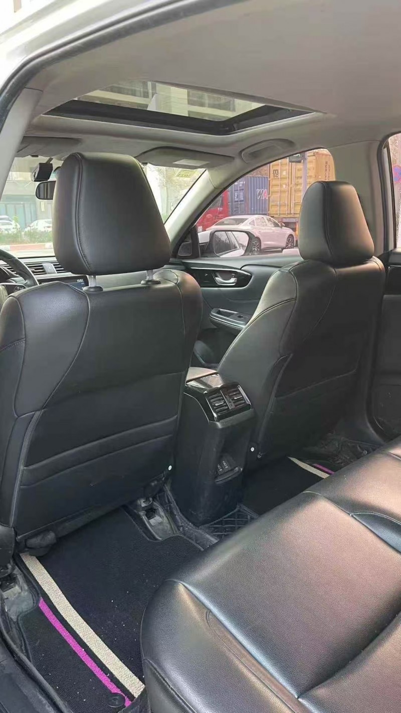 青岛19年本田凌派5