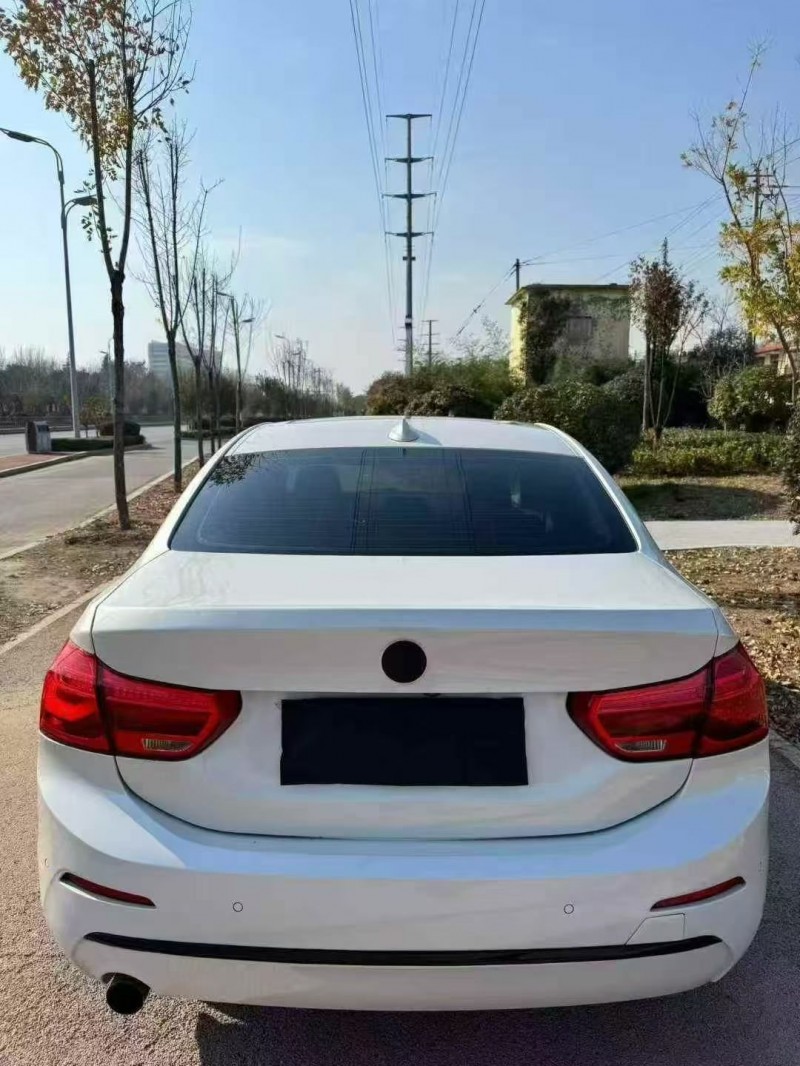 济宁18年宝马1系7