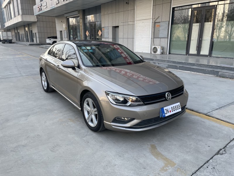 济宁17年大众凌渡3